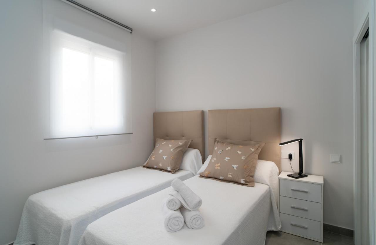 Apartament Aac - Con Terraza, Muy Amplio, Totalmente Equipado, Cerca Del Centro Y Nuevo! Malaga
