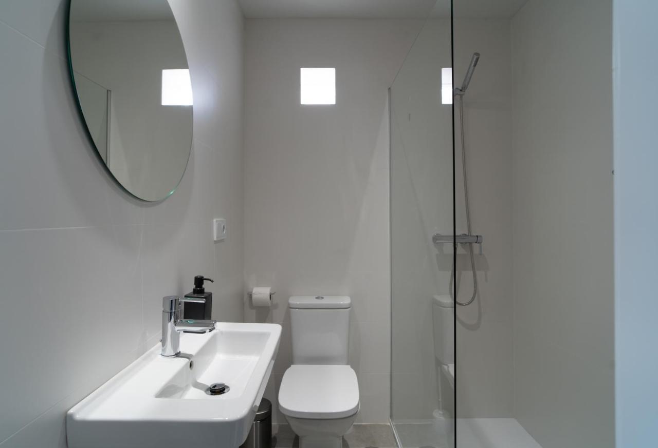 Apartament Aac - Con Terraza, Muy Amplio, Totalmente Equipado, Cerca Del Centro Y Nuevo! *