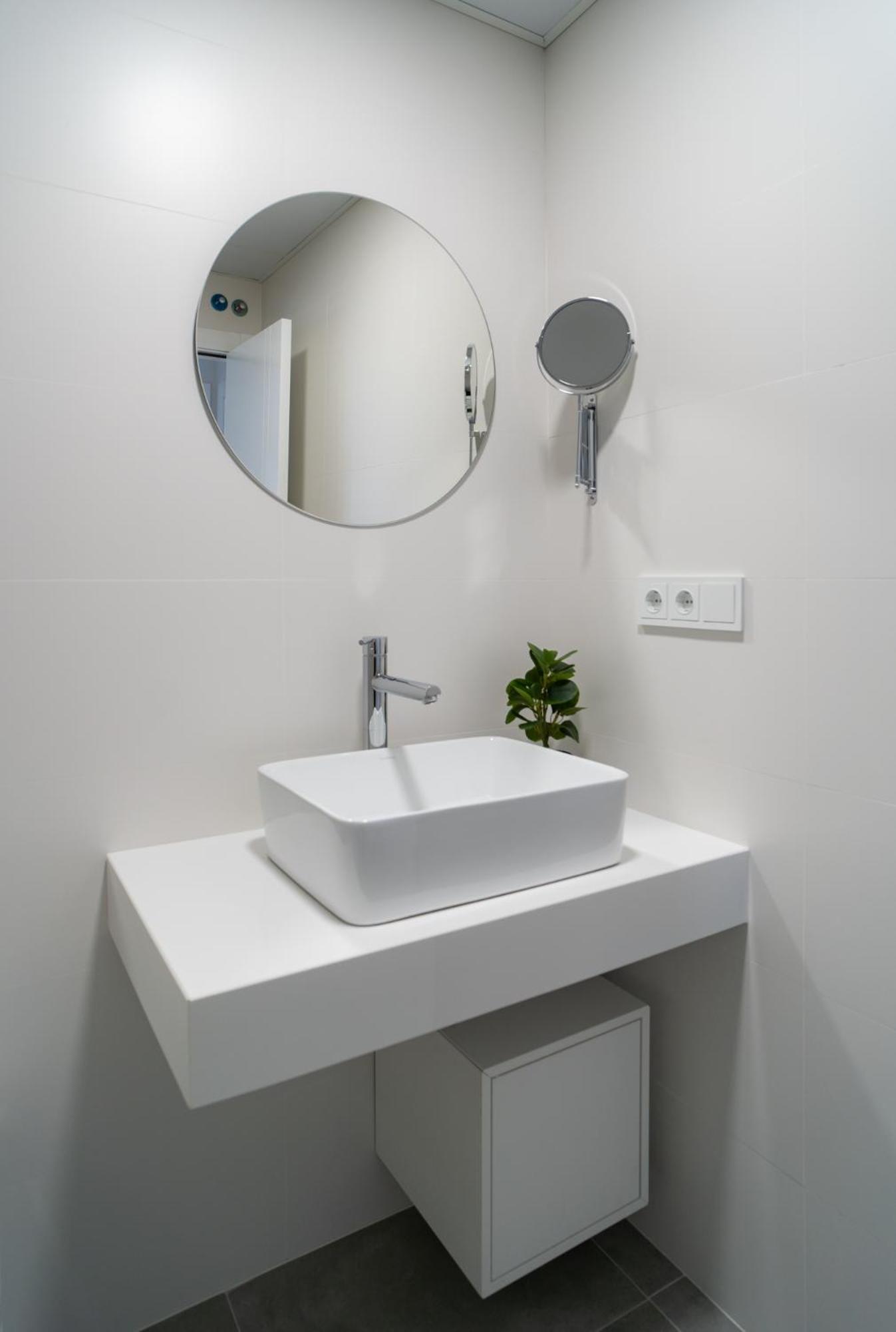 Aac - Con Terraza, Muy Amplio, Totalmente Equipado, Cerca Del Centro Y Nuevo! Lejlighed Málaga